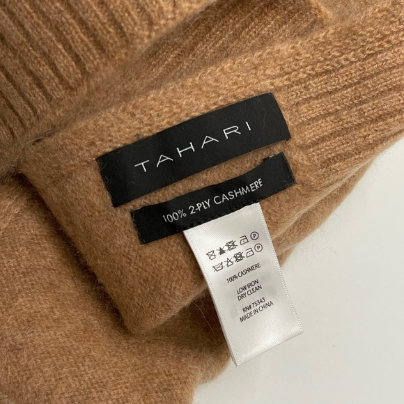 NWT Tahari 100% cashmere scarf wrap 81”x11” - Picture 2 of 4